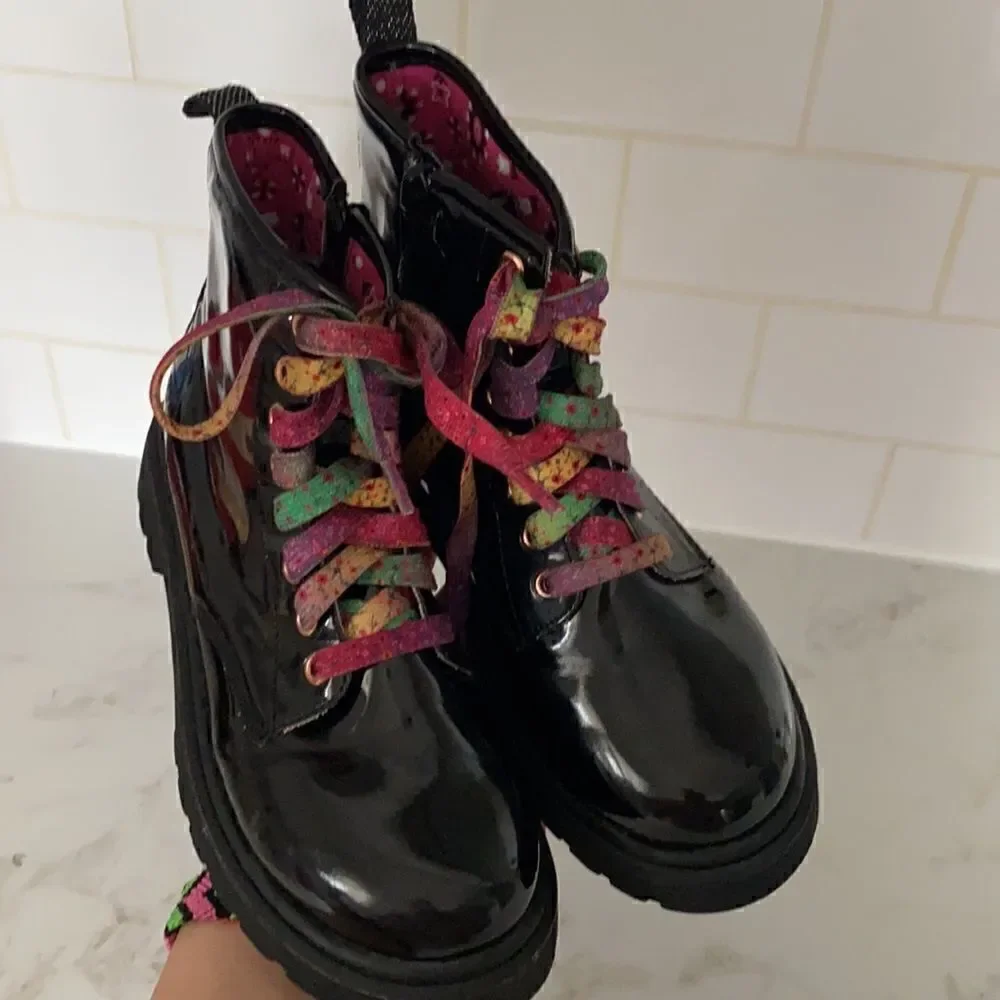 Skechers lil scouts